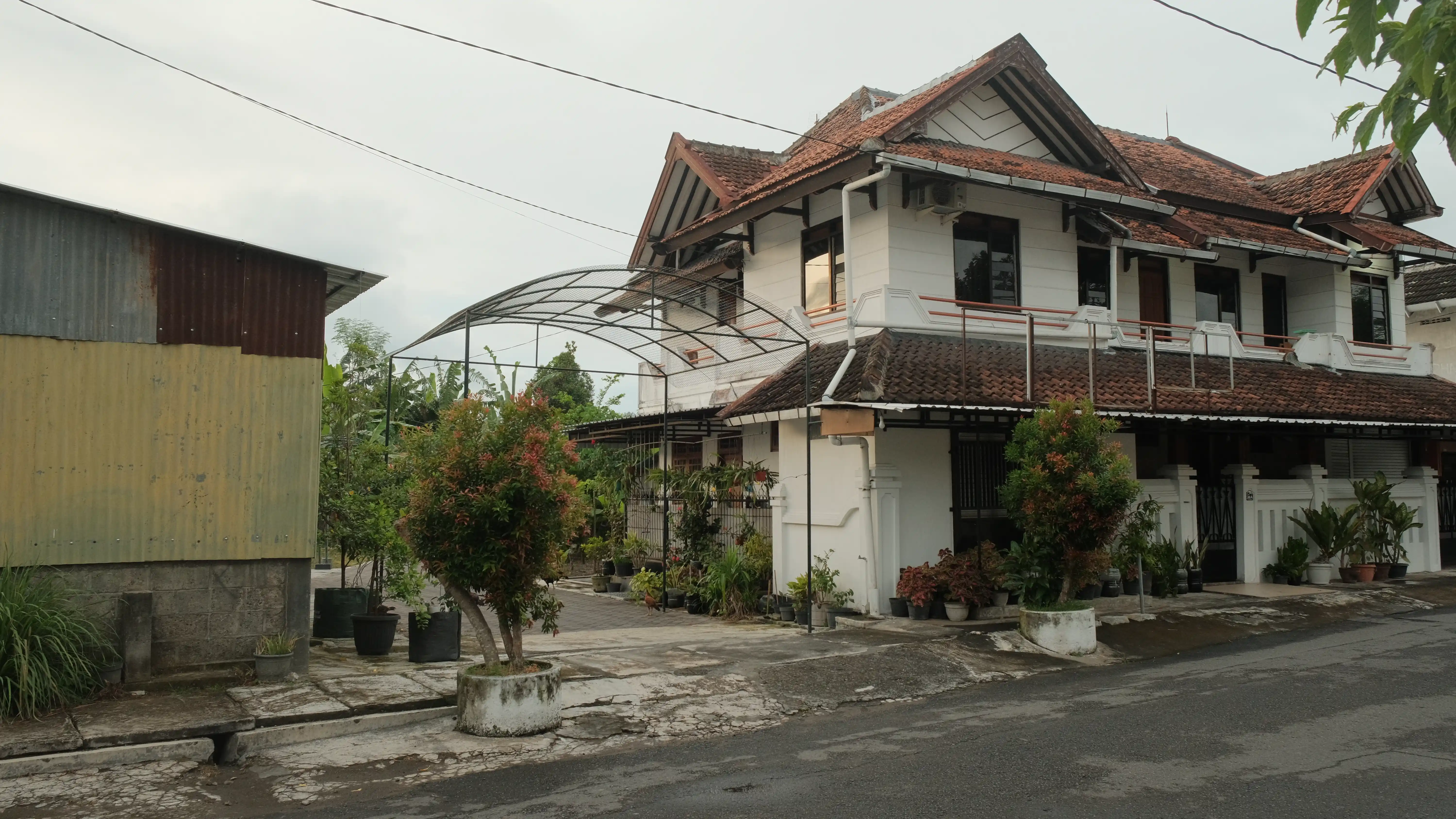Suasana kampung 2